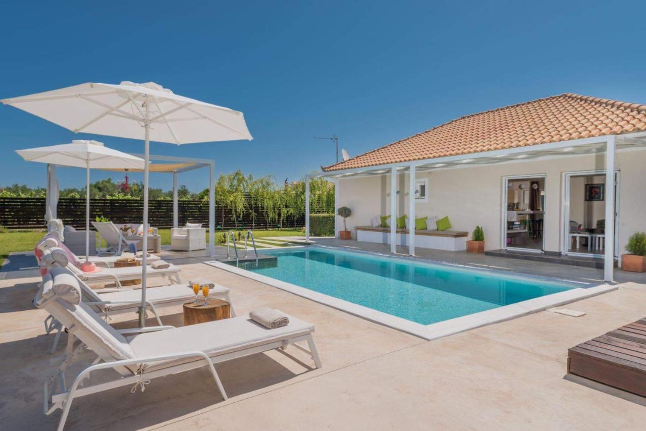 Madini Luxury Villa With Private Heated Pool Vanato 외부 사진