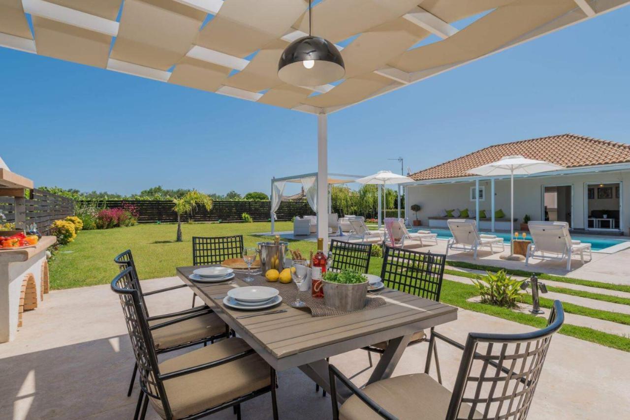 Madini Luxury Villa With Private Heated Pool Vanato 외부 사진