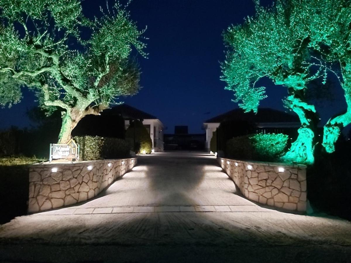 Madini Luxury Villa With Private Heated Pool Vanato 외부 사진